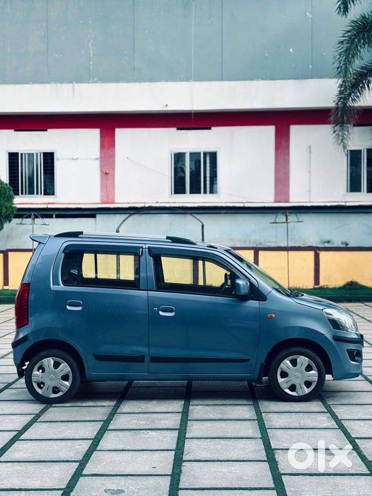 Maruti Suzuki Wagon R Vxi Amt1.2, 2016, Petrol