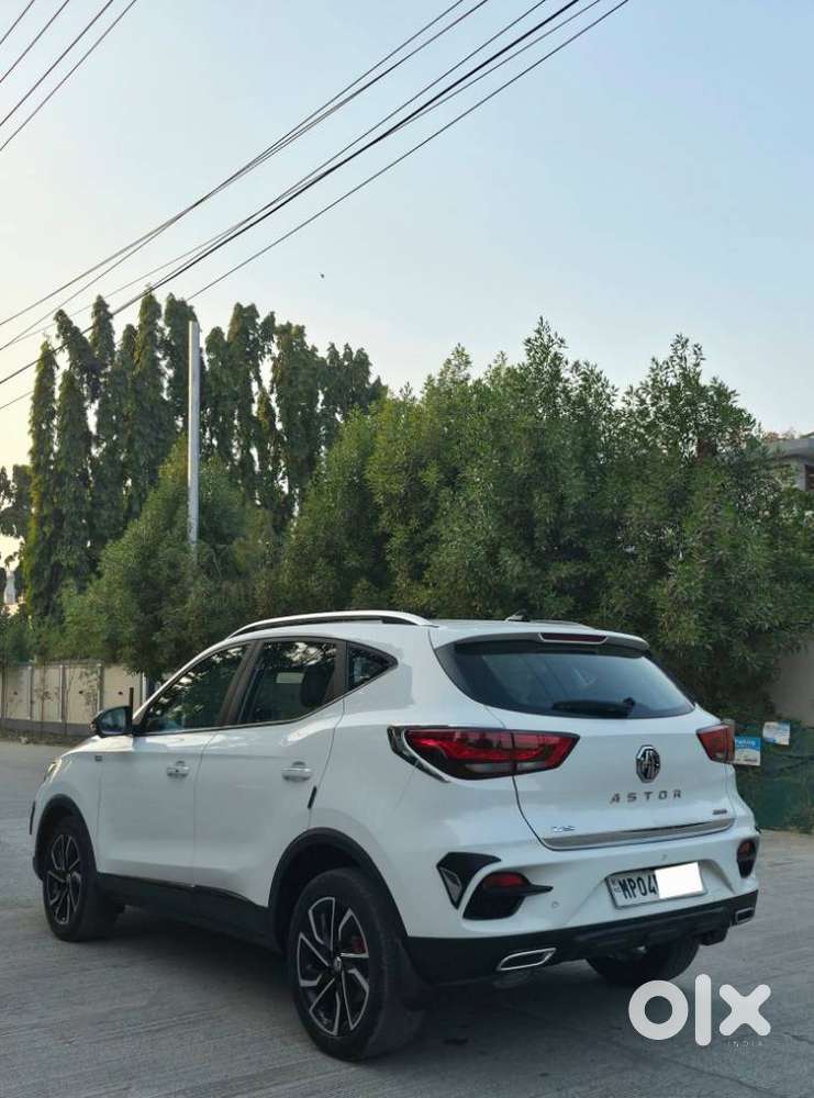 Mg Astor 1.5 Savvy Cvt S Red, 2021, Petrol