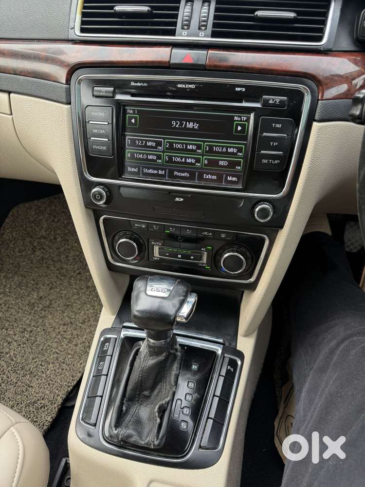 Skoda Superb Elegance 1.8 Tsi At, 2013, Petrol