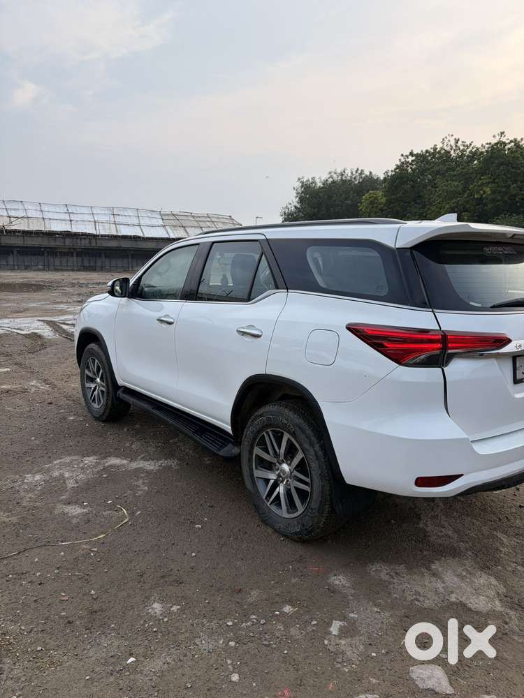 Toyota Fortuner 2.8 At Celebratory Edition, 2019, Diesel