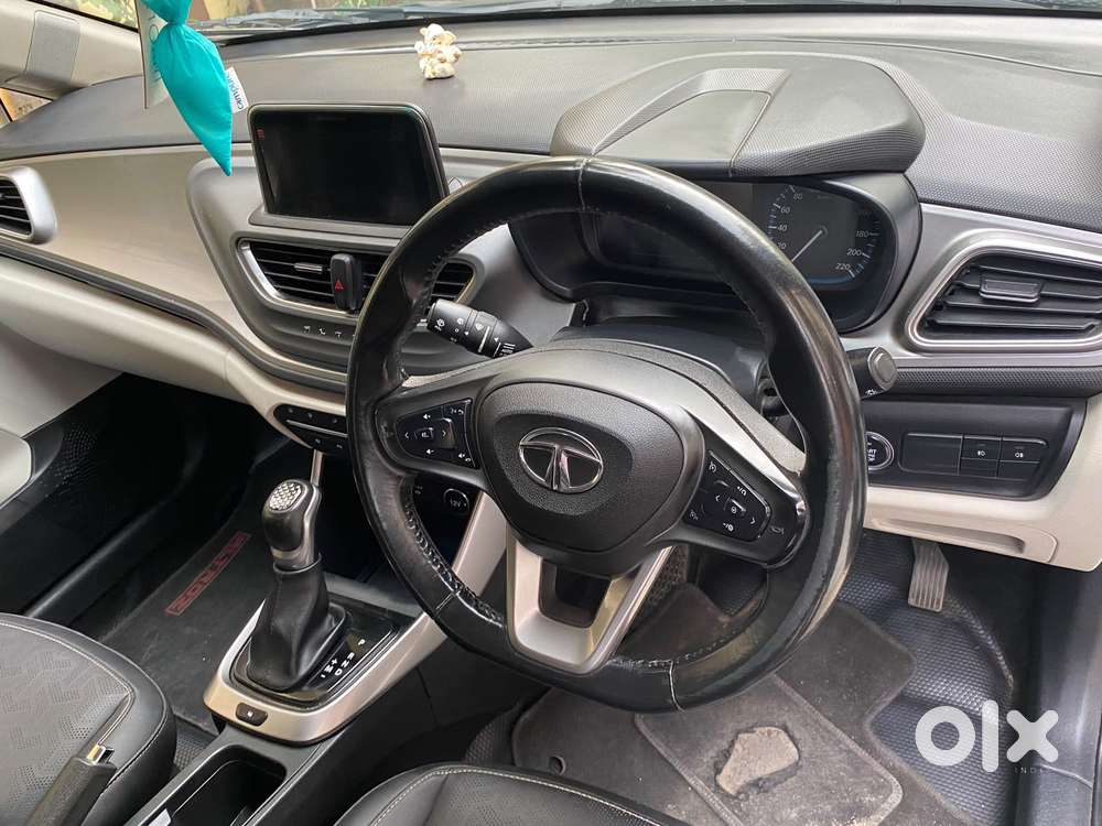 Tata Altroz 1.2 Xz Plus Rtn Dct, 2022, Petrol
