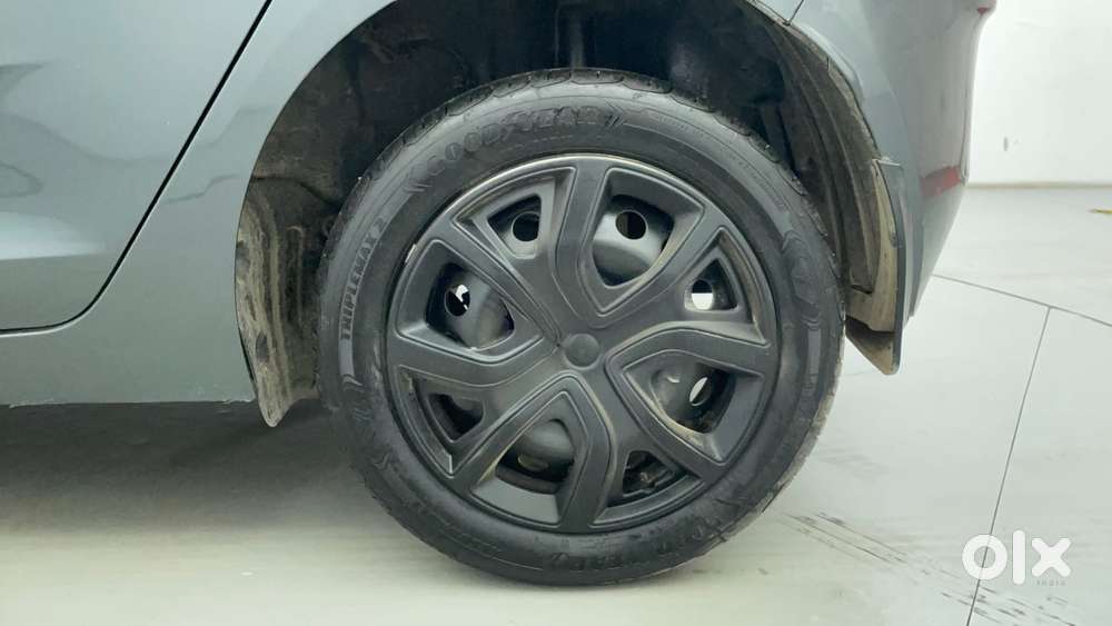 Tata Altroz 1.2 Xm Plus, 2021, Petrol
