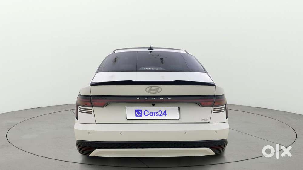 Hyundai Verna 1.5 Mpi Mt Sx (o), 2024, Petrol