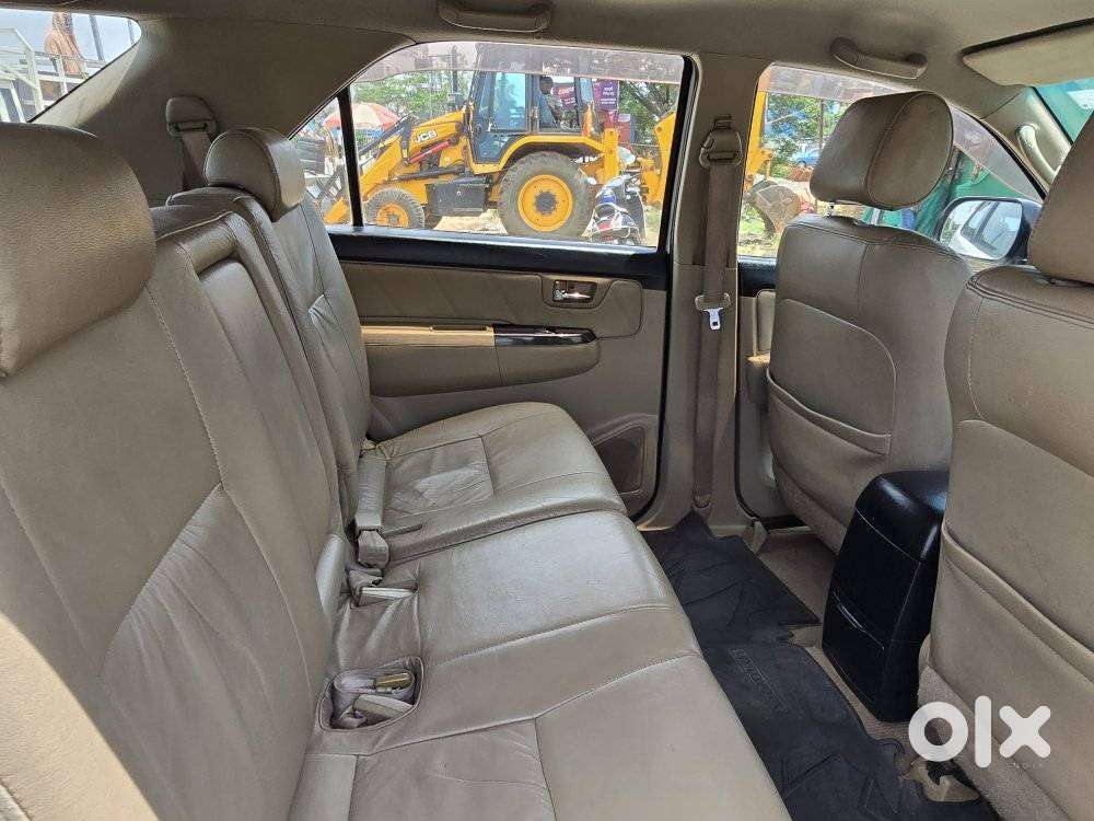 Toyota Fortuner 4x2 Mt 2.8 Diesel, 2015, Diesel