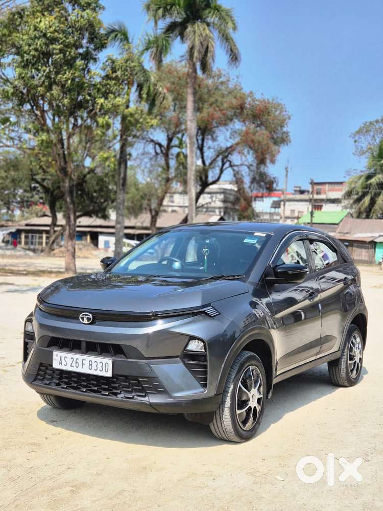Tata Nexon Smart Plus1.2 Revotron Petrol 5 Mt, 2023, Petrol