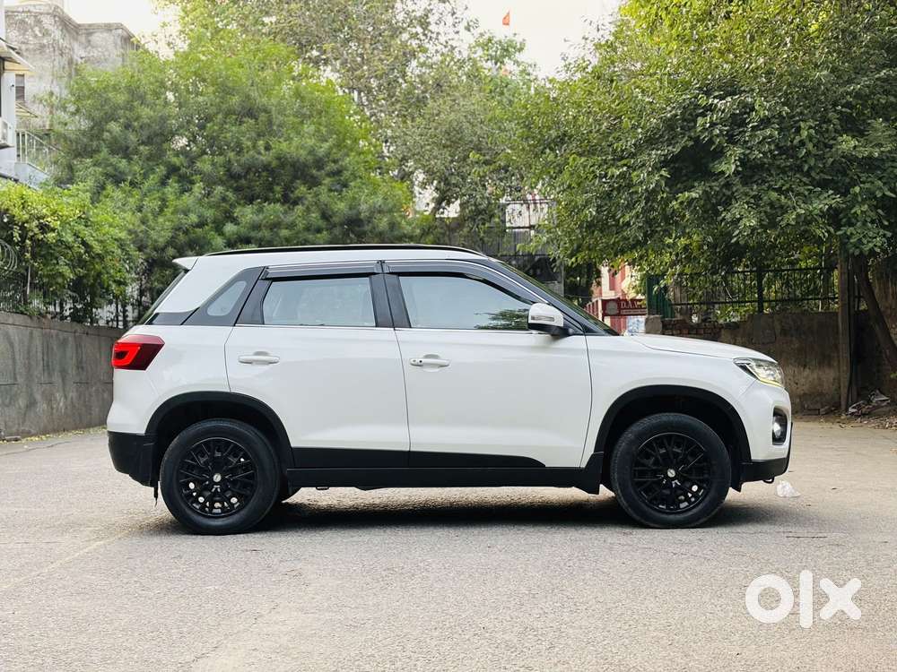 Maruti Suzuki Brezza Vxi At, 2022, Petrol