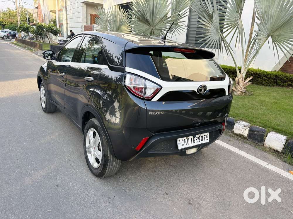 Tata Nexon 1.5 Revotorq Xm (s), 2018, Diesel