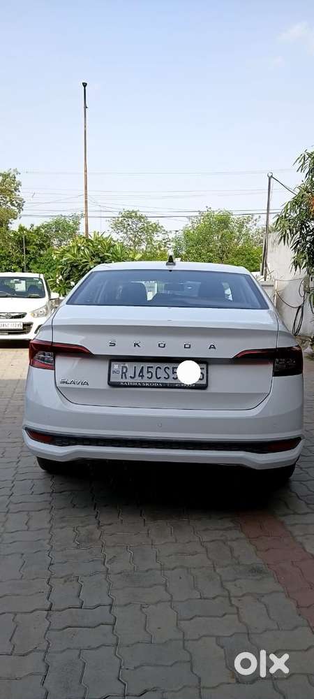 Skoda Slavia 1.0 Ambition Tsi, 2022, Petrol
