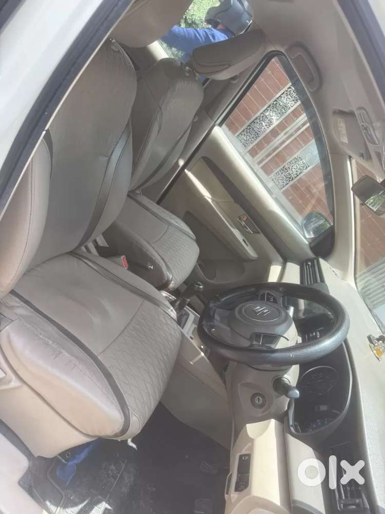 Maruti Suzuki Ertiga 1.5 Vxi, 2022, Petrol