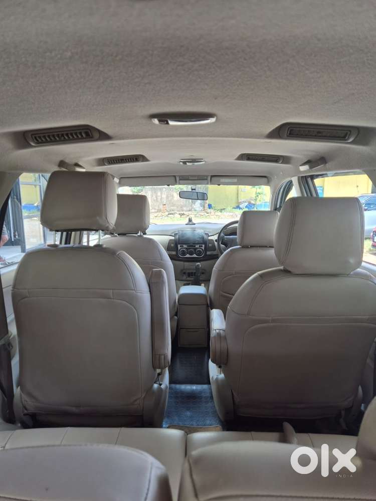 Toyota Innova Diesel 2014