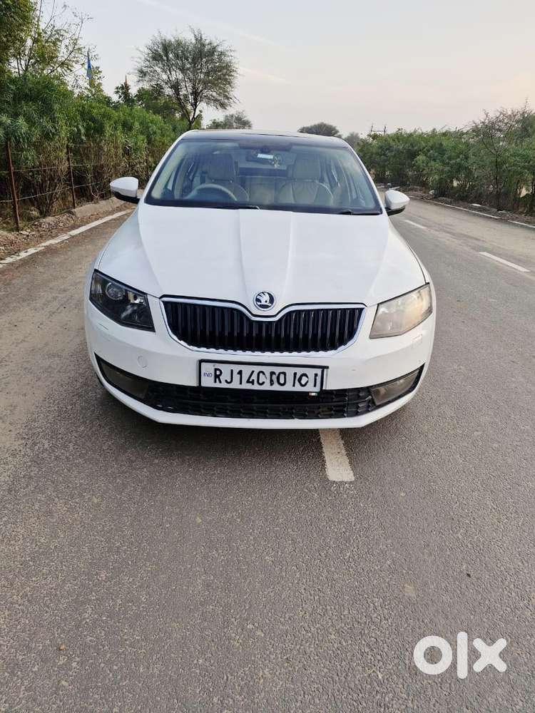 Skoda Octavia Ambition 2.0 Tdi At, 2014, Diesel