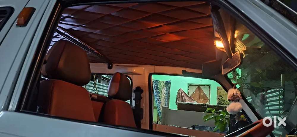 Maruti Suzuki Omni 2010