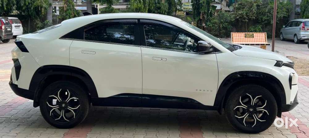 Tata Curvv, 2025, Petrol