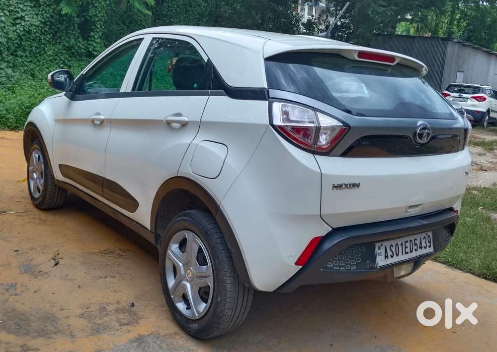 Tata Nexon 1.2 Revotron Xm (s), 2019, Petrol