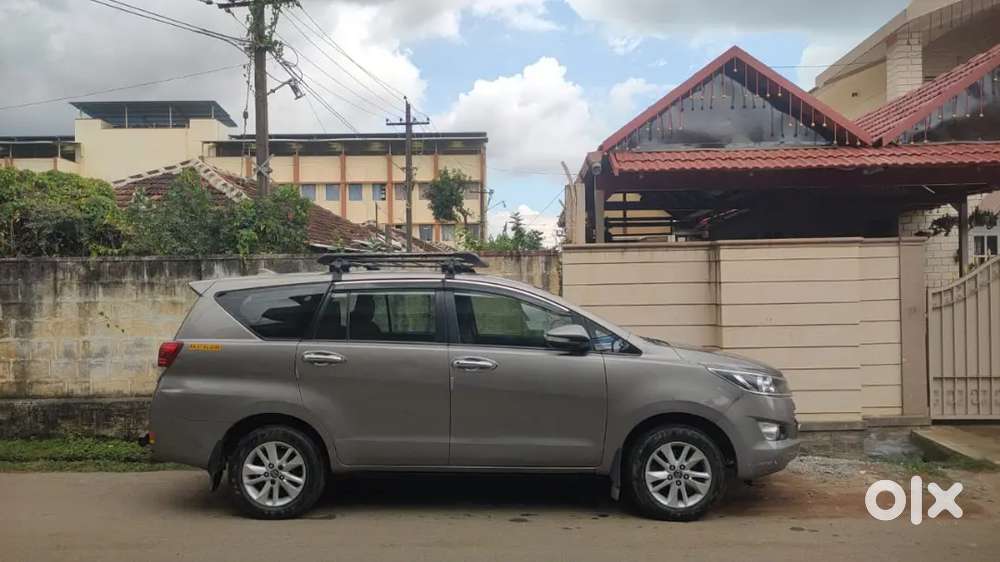 Toyota Innova Crysta 2017 Diesel Well Maintained