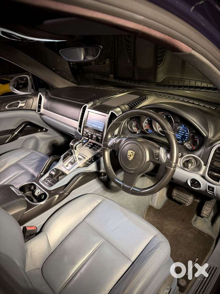 Porsche Cayenne Base, 2013, Petrol