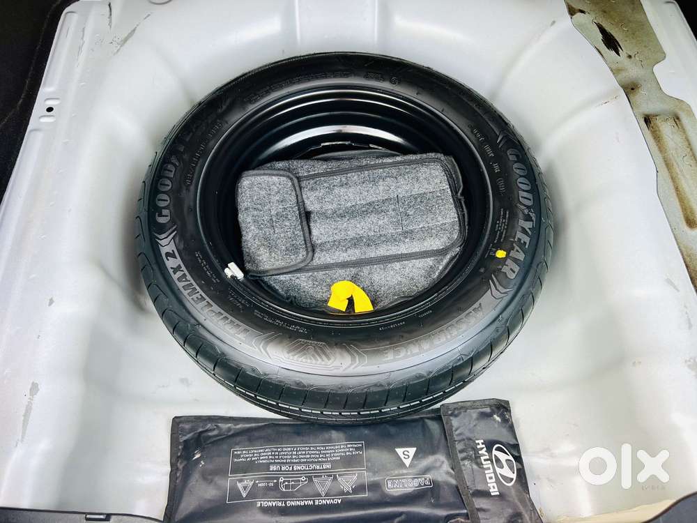 Hyundai Verna 1.5 Sx Petrol Mt, 2023, Petrol