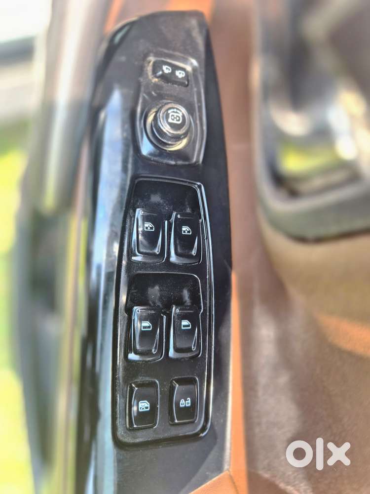 Mahindra Scorpio N Z8 Diesel At 4wd 7 Str, 2025, Diesel