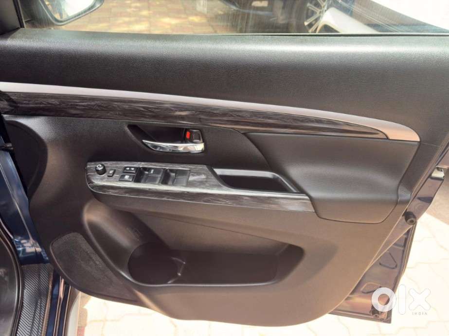 Maruti Suzuki Xl6 1.5 Alpha Plus At, 2022, Petrol