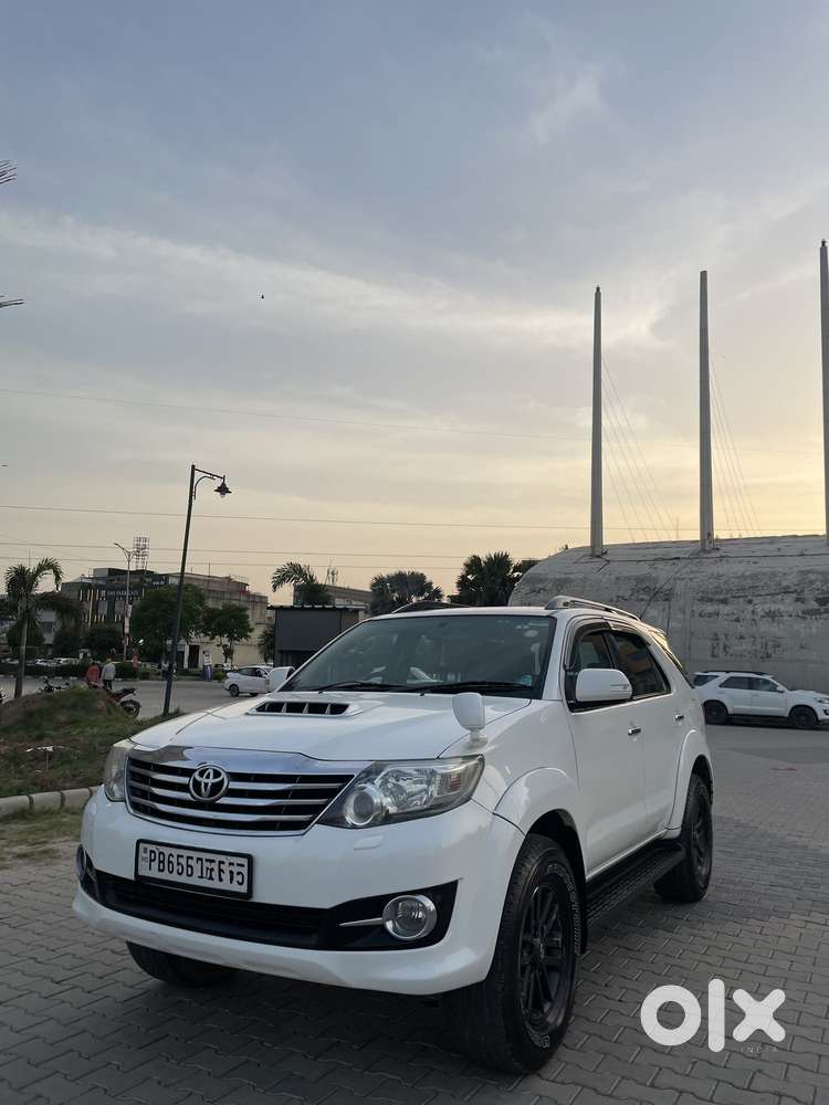 Toyota Fortuner 4x2 At, 2015, Diesel