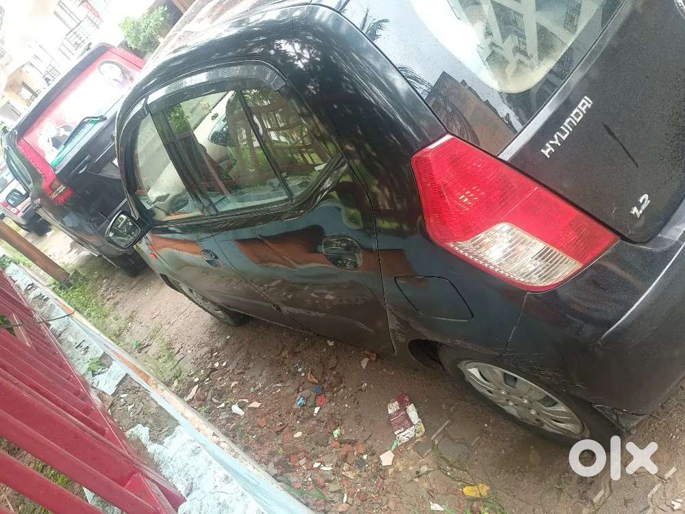 Hyundai I10 Gls Petrol 2010