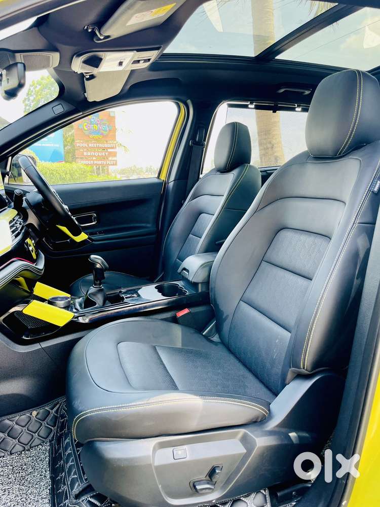 Tata Harrier Fearless Dual Tone, 2023, Diesel
