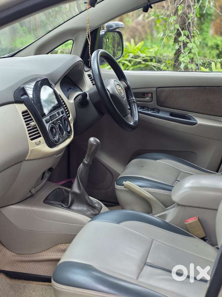 Toyota Innova, 2009, Diesel