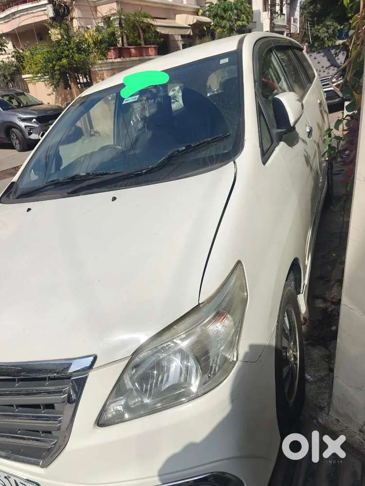 Toyota Innova 2015 Diesel Well Maintained