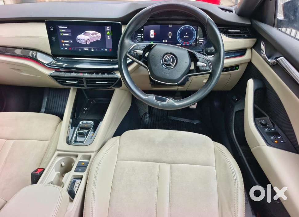 Skoda Octavia 2.0 L K Tsi At, 2022, Petrol