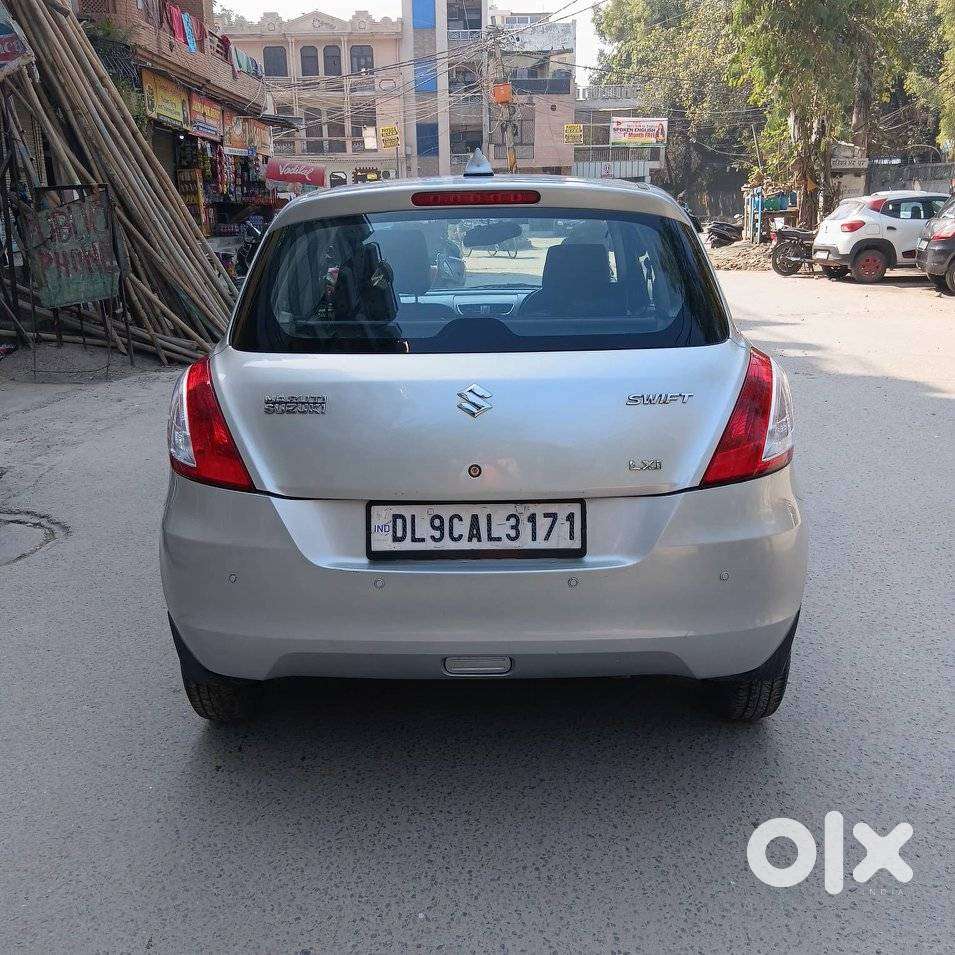 Maruti Suzuki Swift Lxi Optional-o, 2015, Petrol