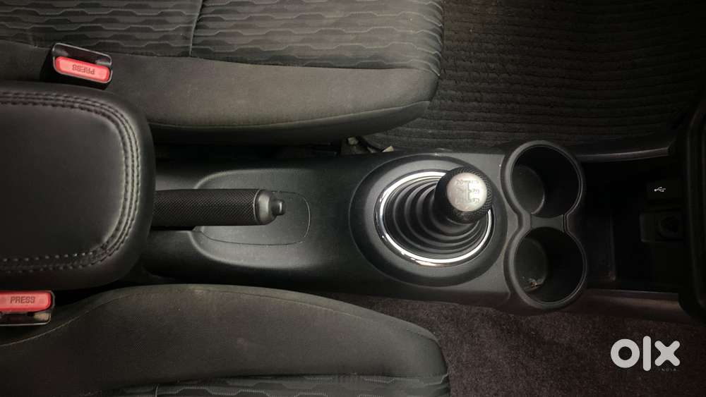 Honda Brio Vx Mt, 2017, Petrol