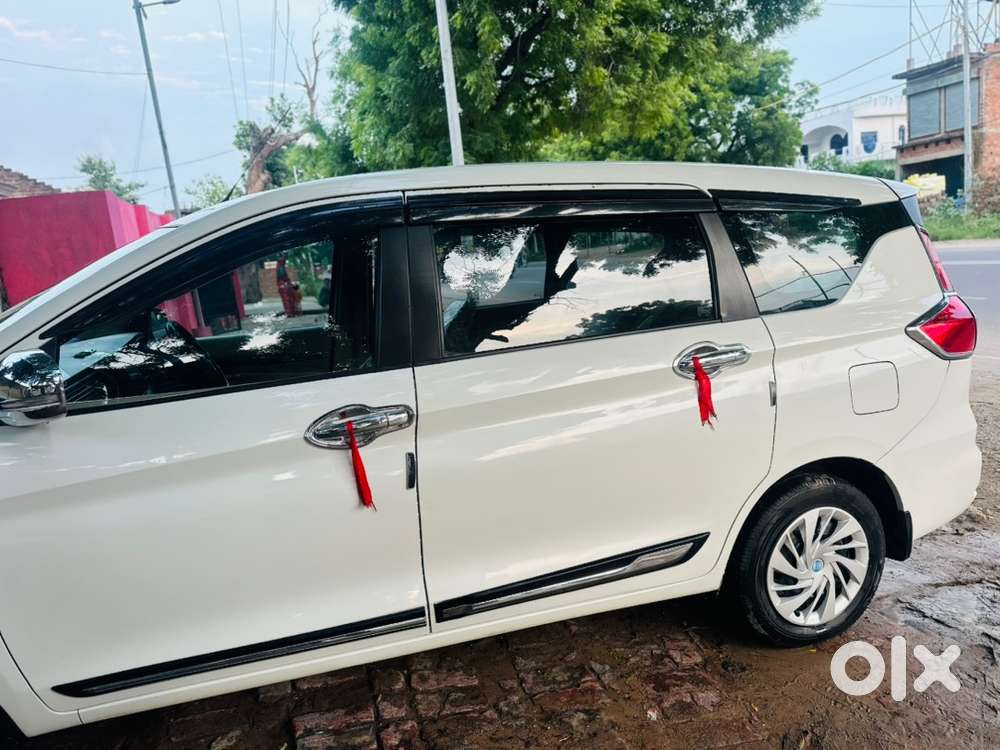 Maruti Ertiga Vxi 2025
