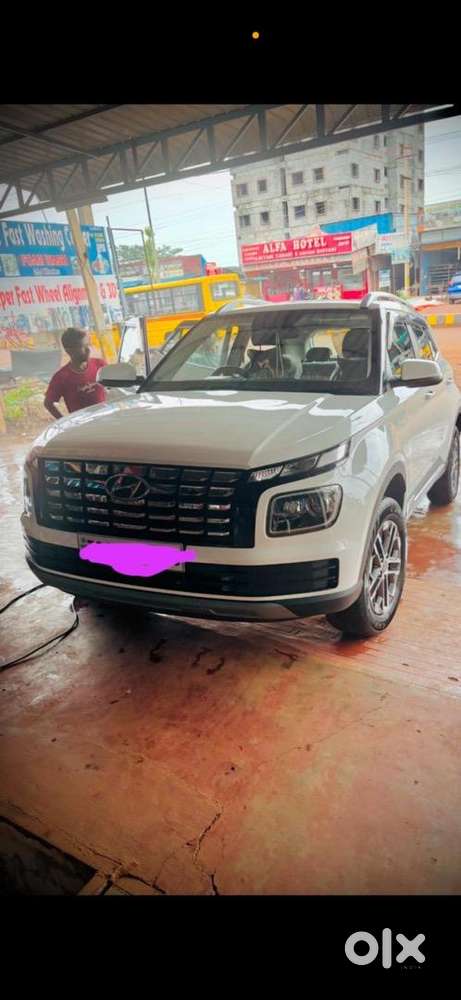 Hyundai New Venue 2023 Petrol Good Condition