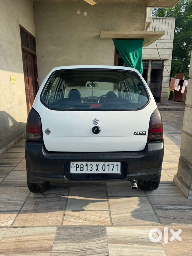 Alto Lxi 2010 White Colour
