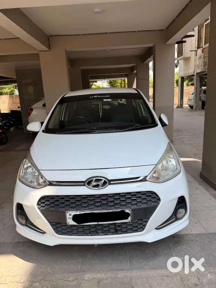 Hyundai Grand I10 Sportz Diesel 2017 Well Maintained