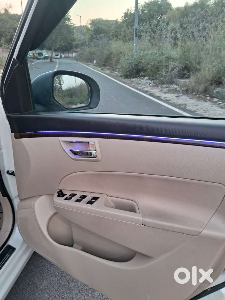 Maruti Suzuki Swift Dzire 1.2 Vxi Bsiv, 2014, Petrol