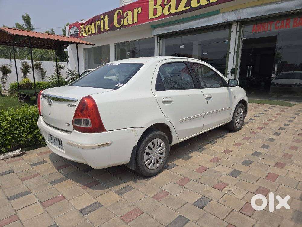 Toyota Etios 2010-2012 G, 2011, Petrol