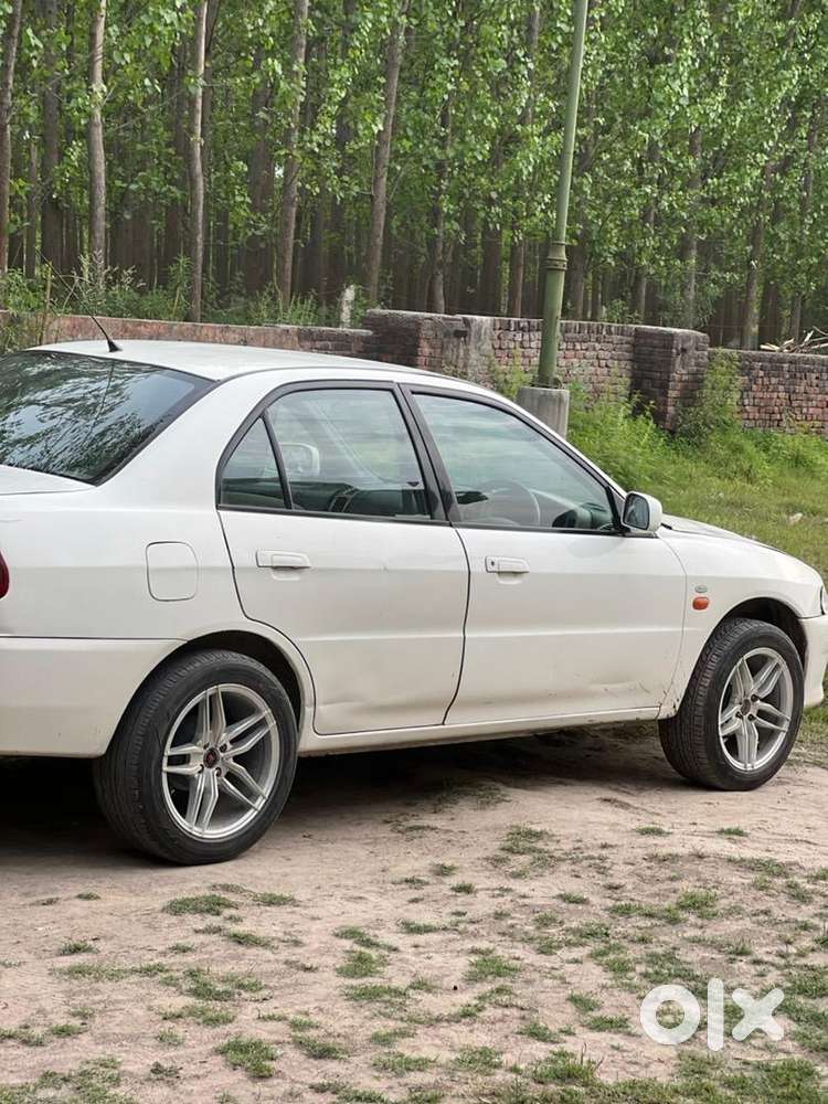 Mitsubishi Diesel Car 2012