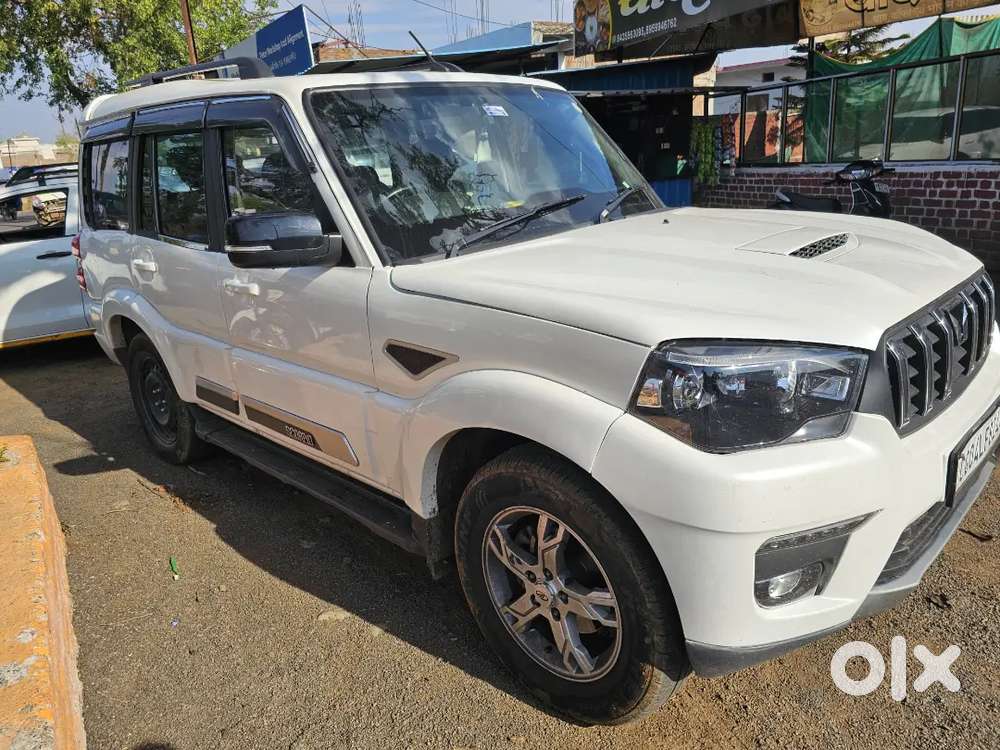 Mahindra Scorpio 2017