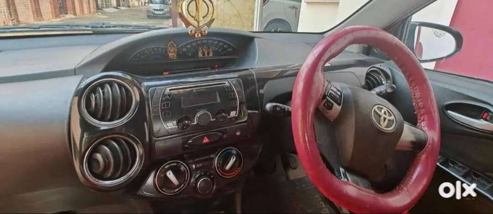 Toyota Etios Cross 2014