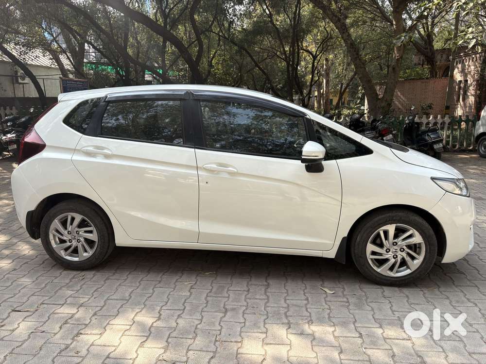 Honda Jazz V Automatic, 2016, Petrol