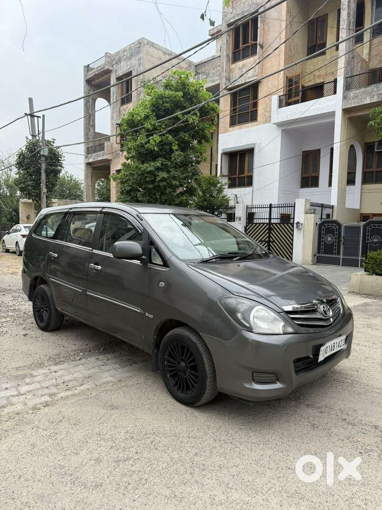 Toyota Innova 2.5 G4 Diesel 8-seater, 2010, Diesel