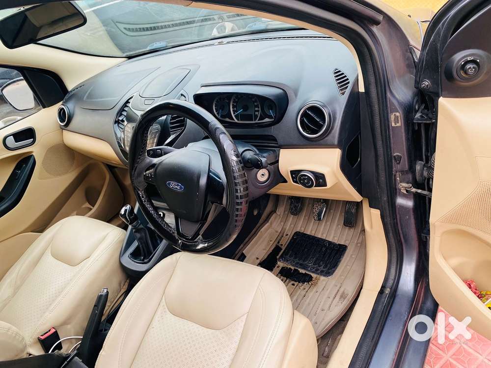 Ford Aspire Titanium Blu 2017