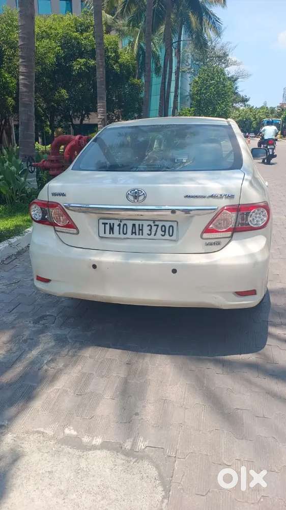 Toyota Corolla Altis 2012