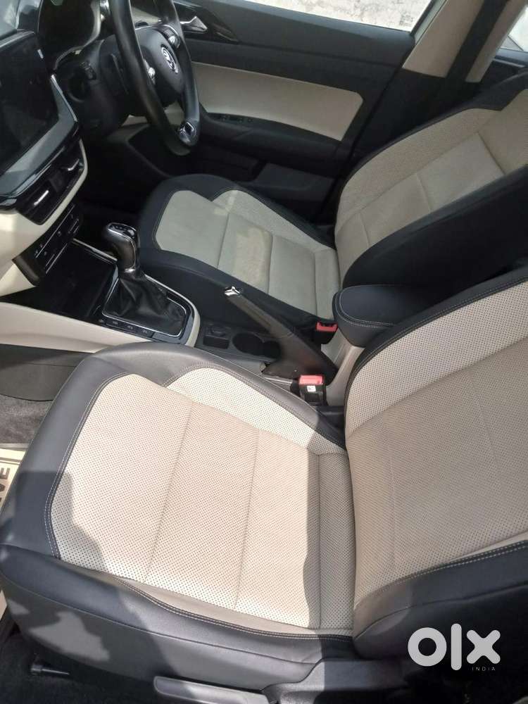 Skoda Slavia Ambition 1.0l Tsi At, 2022, Petrol