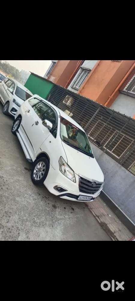 Toyota Innova 2014 Diesel 130000 Km Driven