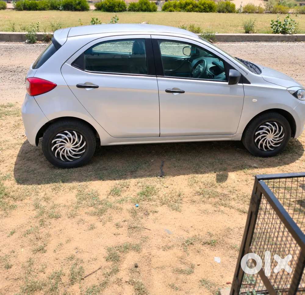 Tata Tiago 1.2 Revotron 2016 Petrol