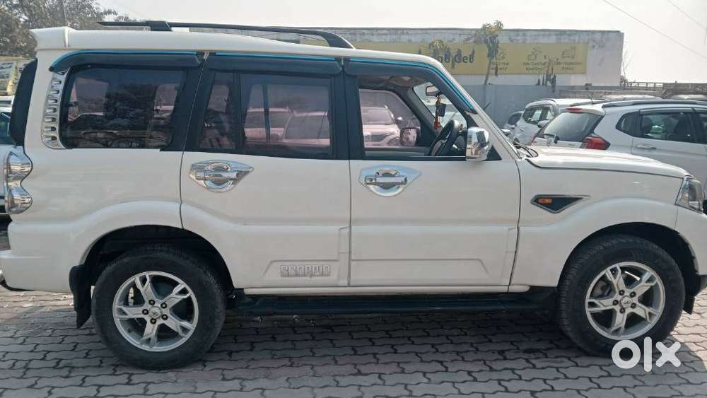 Mahindra Scorpio