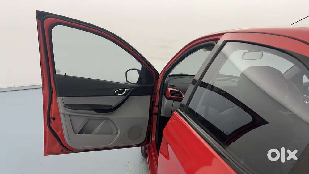 Tata Tiago Xza Plus Dual Tone, 2020, Petrol