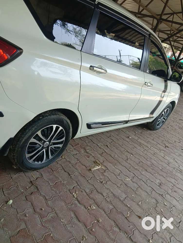 Maruti Suzuki Ertiga Vxi 2024